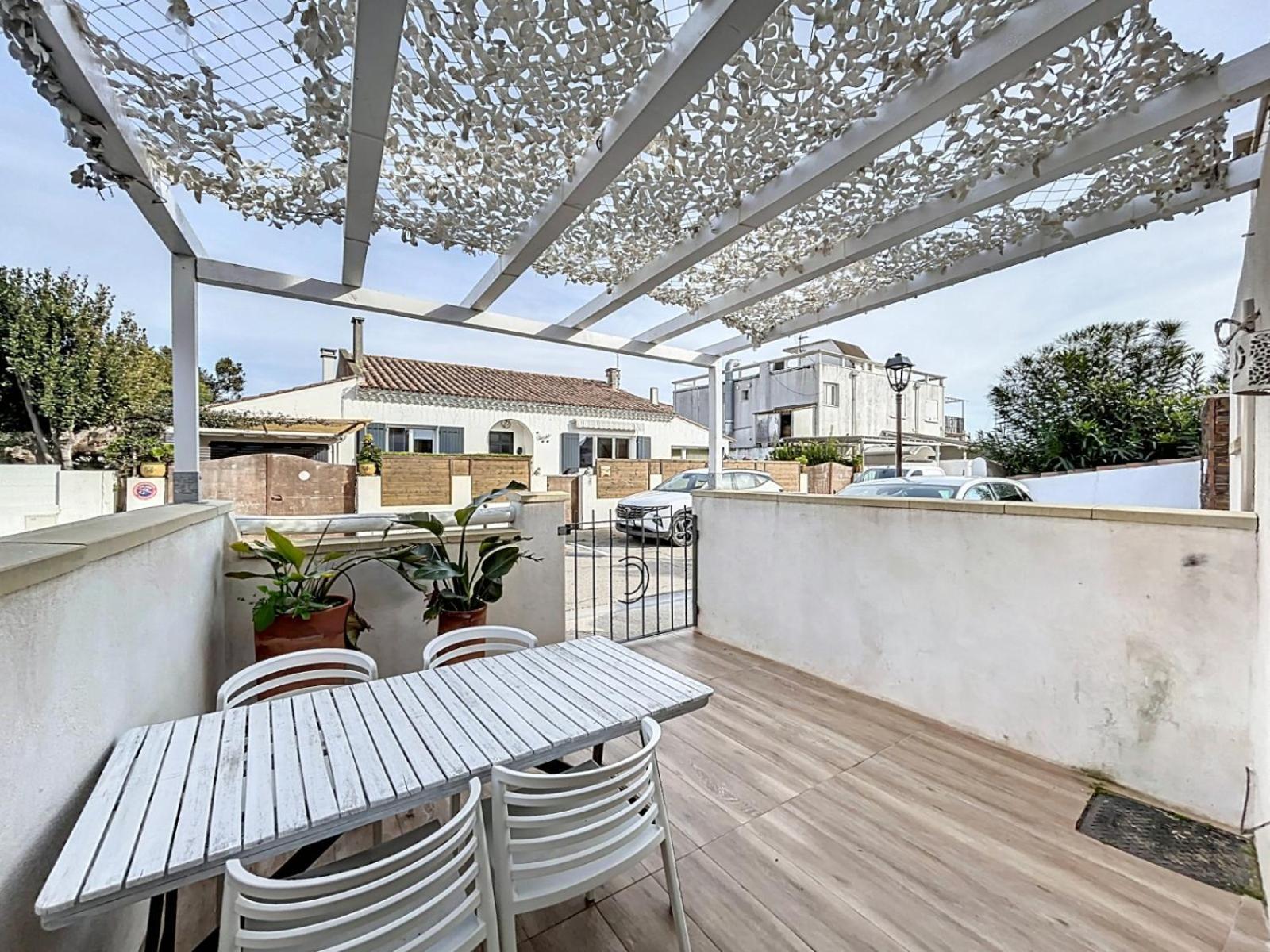 Appartement Le Loft Сент-Марі-де-ла-Мер Екстер'єр фото